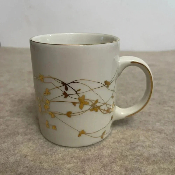 Snowfall Splender Target 08 Porcelain White w/Gold Trim Coffee Tea Mug Set of 2 - Picture 8 of 10